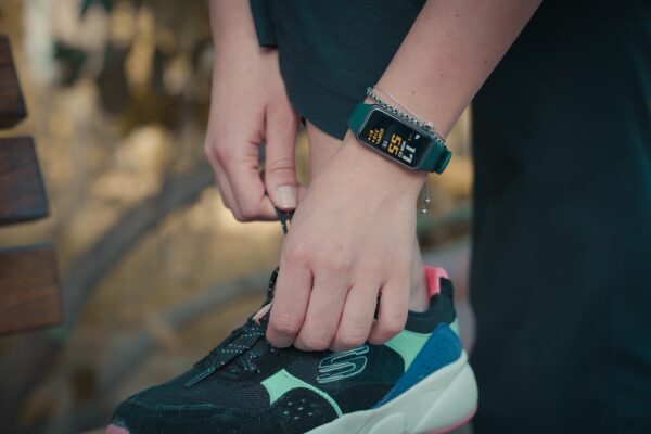 “Revamp Your Fitness Routine with the iHEALTH FIT HS2S”